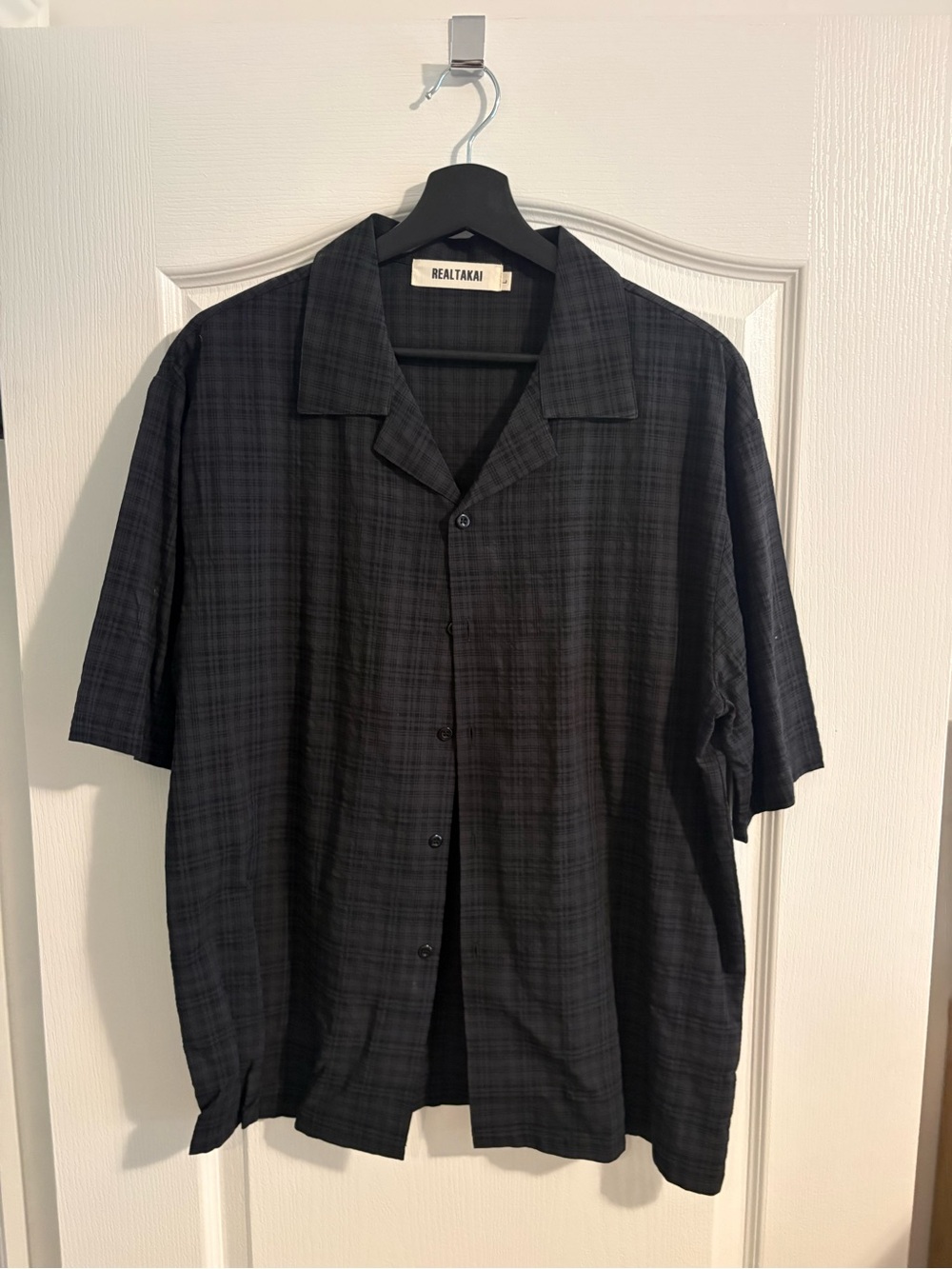 Realtakai Men's Black Short-Sleeve Button-Up Shirt